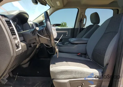 2020 Ram 1500 Classic Warlock z USA, uszkodzony, nr VIN 3C6RR7LT0LG204235